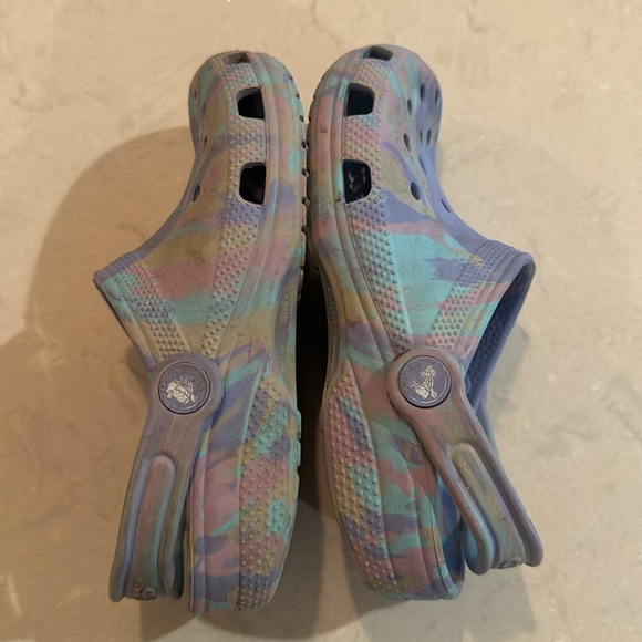 CROCS Classic Clogs Marbled size 2 Kids - Picture 7 of 7